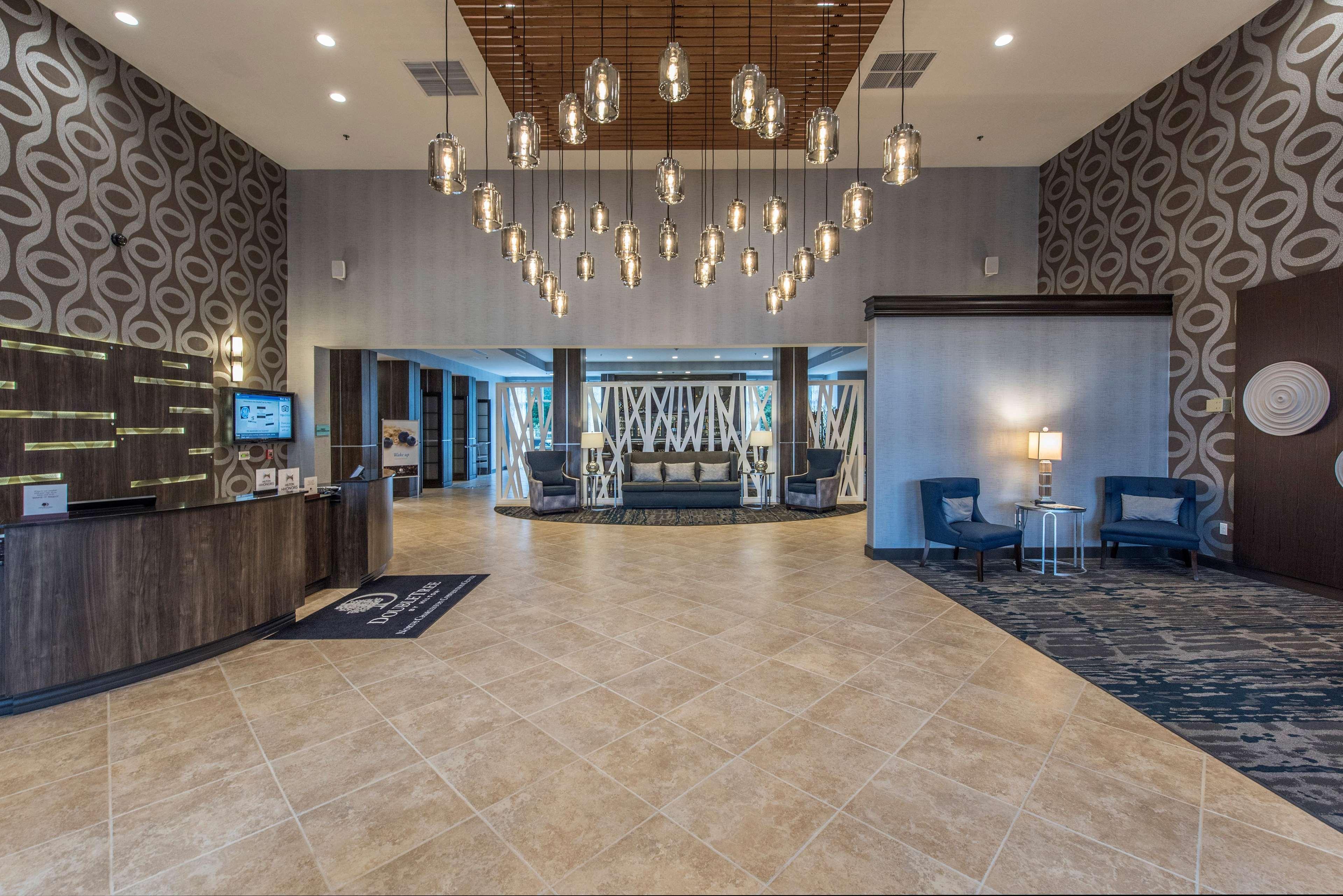 Doubletree By Hilton North Charleston - Convention Center Hotell Exteriör bild