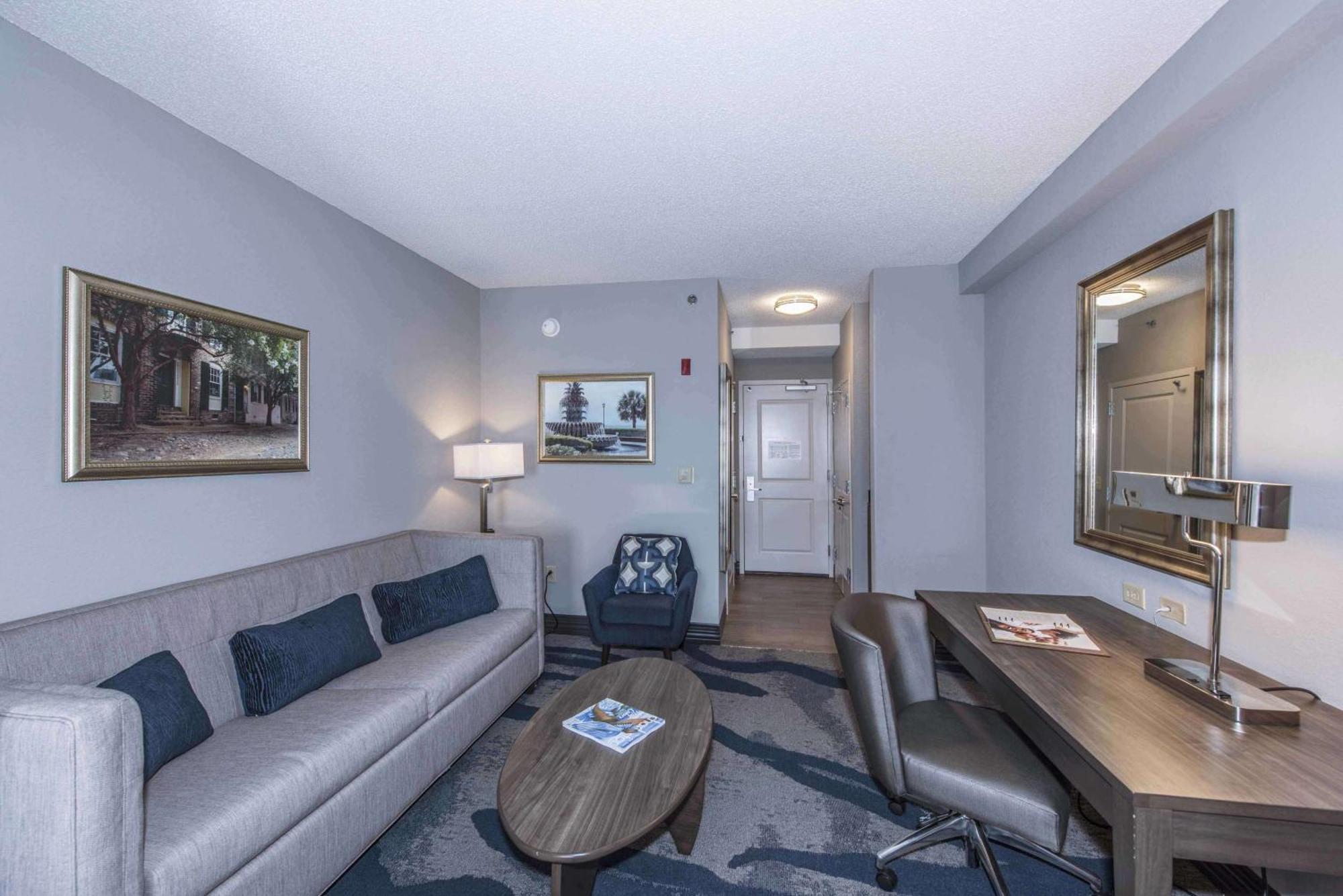 Doubletree By Hilton North Charleston - Convention Center Hotell Exteriör bild